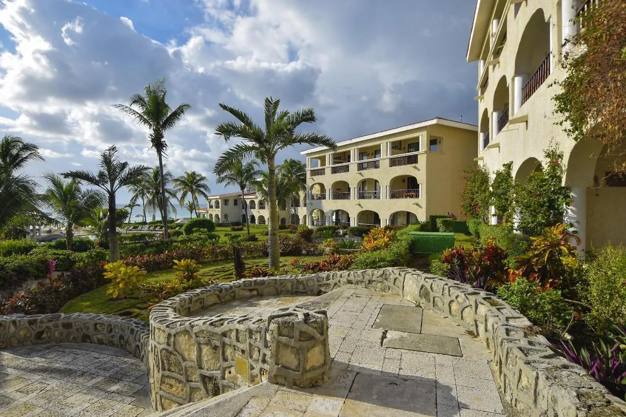 Perfect For Families Wonderful Beach Refreshing Pool And Pool Bar Xh7122 Playa del Carmen Mexico